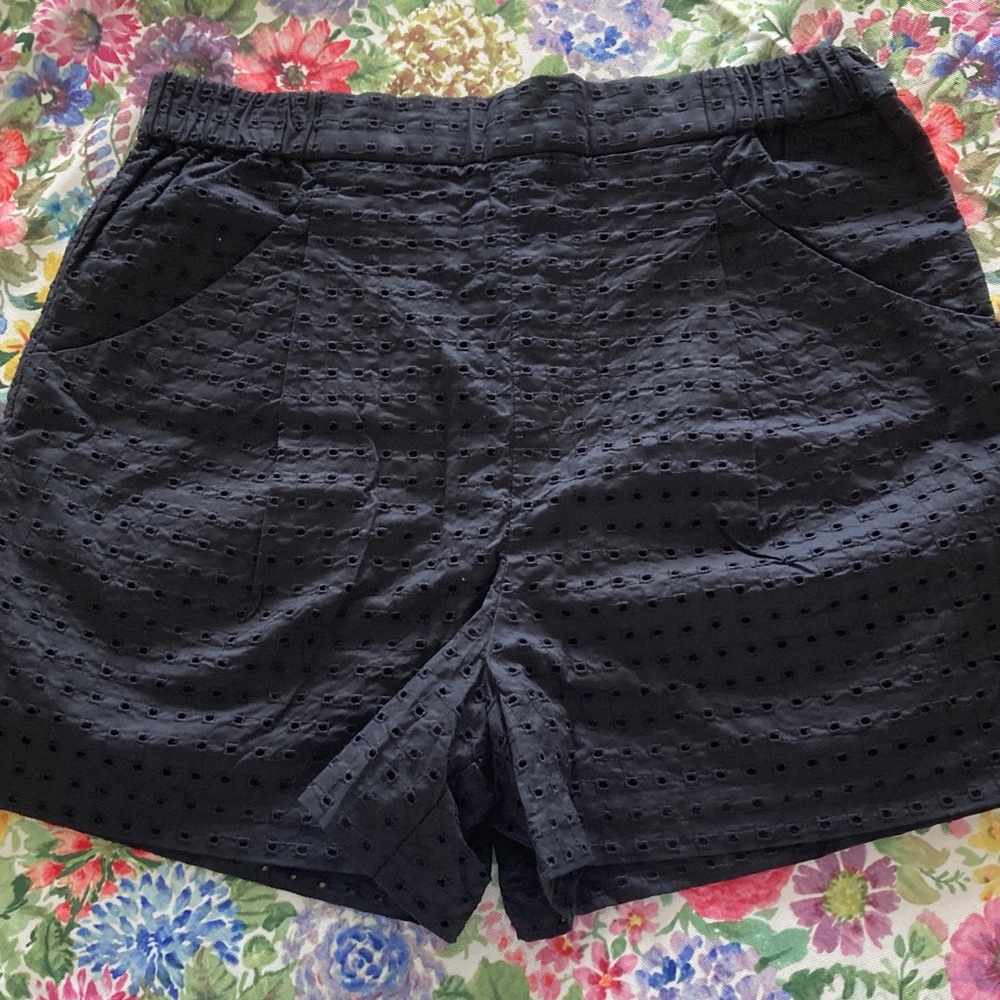 Uniqlo Women's Navy Eyelet Shorts